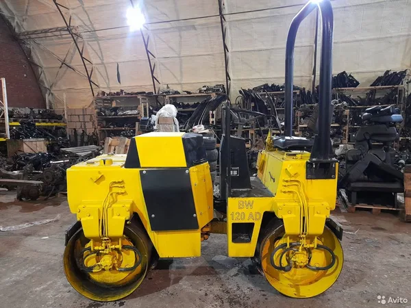 Тротуарный каток Bomag BW120 AD