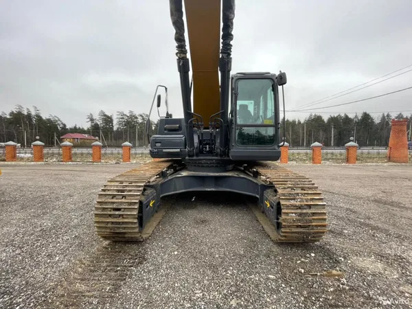 Гусеничный экскаватор XCMG XE370CA