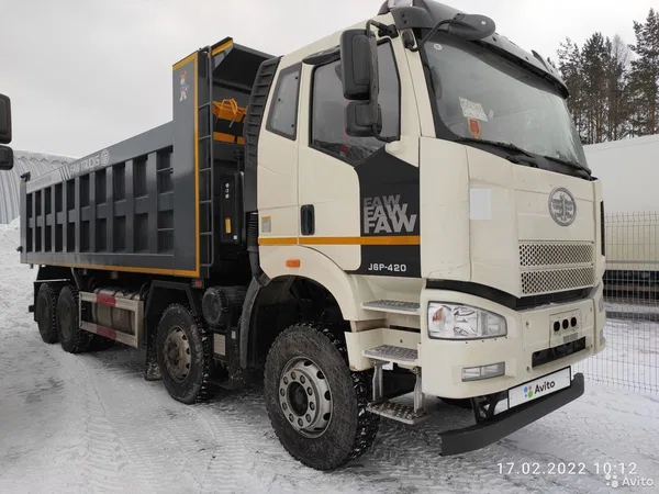 Самосвал FAW CA3310