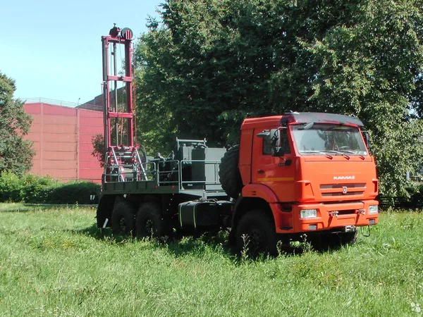 Мобильная буровая установка Геомаш ПБУ-2-314П на шасси КамАЗ 43118