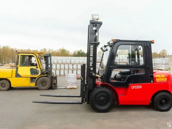 Вилочный погрузчик Polar Badger CPCD50
