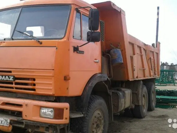 Самосвал КамАЗ