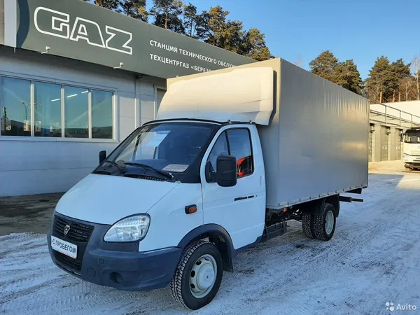 Тентованный автомобиль ГАЗ 3302 ГАЗель