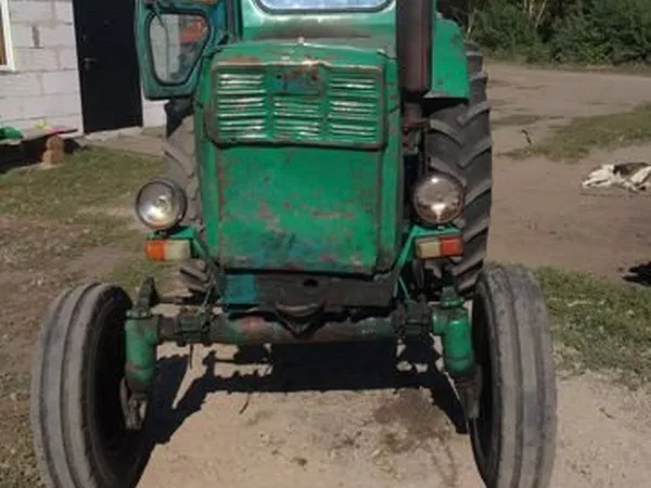 Трактор ЛТЗ Т-40