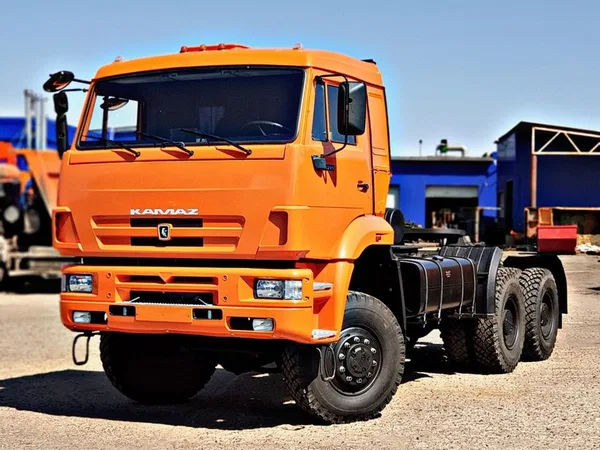 Седельный тягач КамАЗ 65225