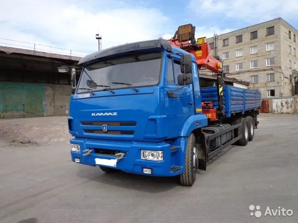 Бортовой грузовик с КМУ КамАЗ 65117
