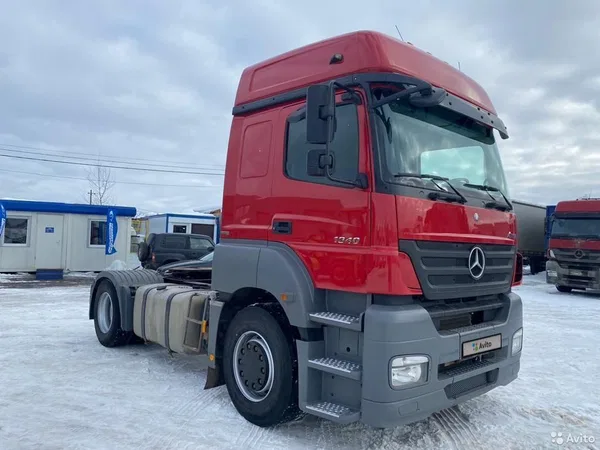 Седельный тягач Mercedes-Benz Axor 1840 LS