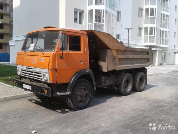 Самосвал КамАЗ