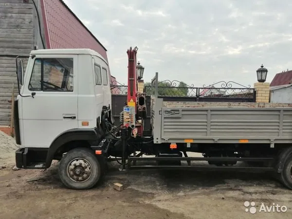 Бортовой грузовик с КМУ МАЗ 437041-268