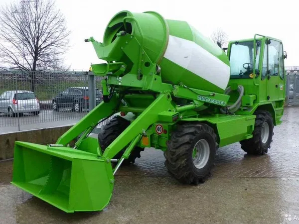 Самоходный бетоносмеситель Merlo DBM 3500EV