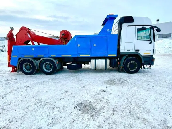 Грузовой эвакуатор Mercedes-Benz Actros 2644
