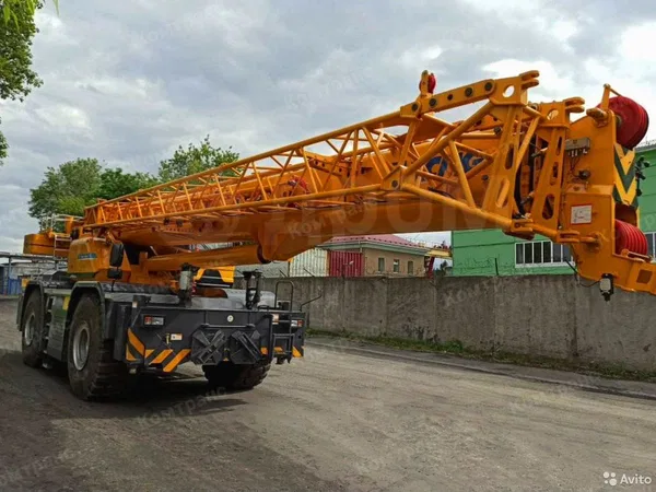 Самоходный кран XCMG XCR70