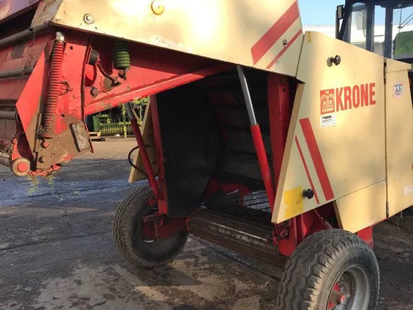 Пресс-подборщик Krone KR125