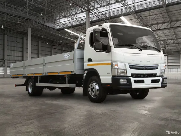 Бортовой автомобиль Mitsubishi Fuso Canter