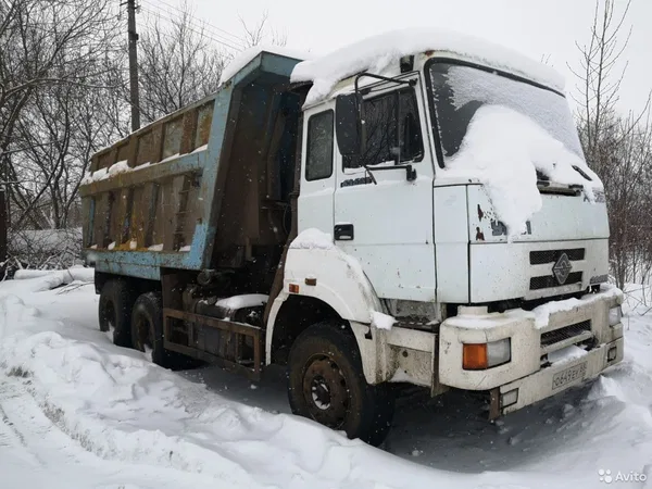 Самосвал УРАЛ 63685