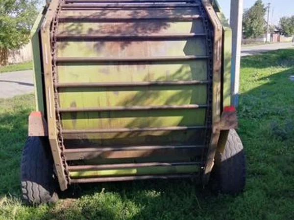 Пресс-подборщик Wolagri Columbia R12