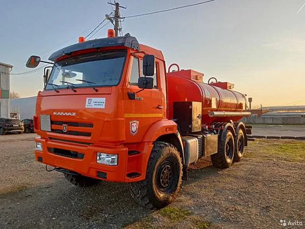 Бензовоз КамАЗ АТЗ