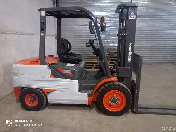Вилочный погрузчик Lonking LG35DT