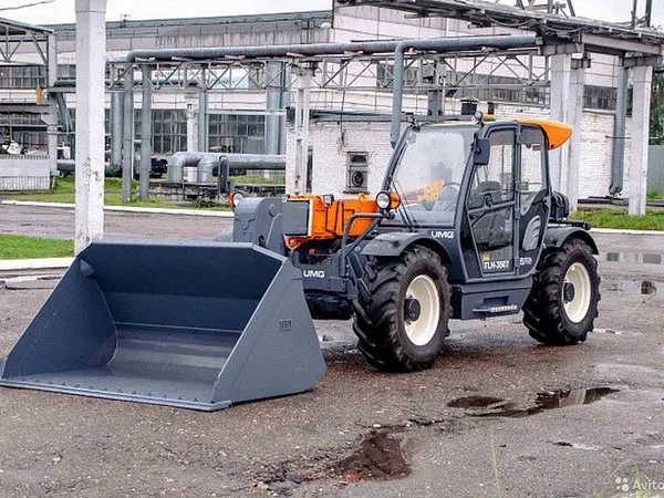 Телескопический погрузчик UMG TLH 3507