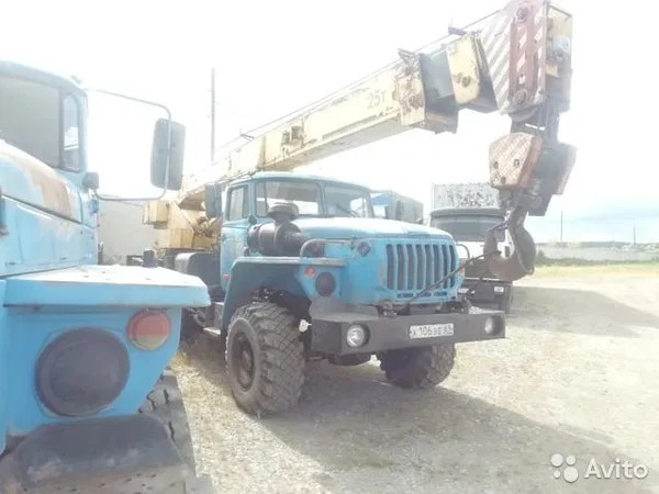 Автокран Челябинец КС-45721 на шасси УРАЛ