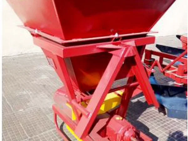 Навесной пескоразбрасыватель Лидсельмаш Л-116-01