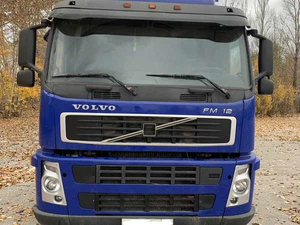 Седельный тягач Volvo FM12