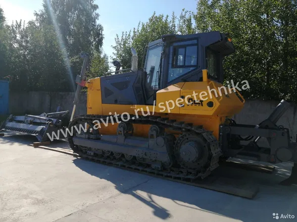 Гусеничный бульдозер ДСТ-Урал D9.0101