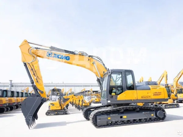 Гусеничный экскаватор XCMG XE225DN