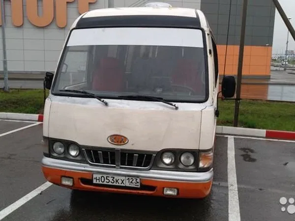 Автобус Kia Combi