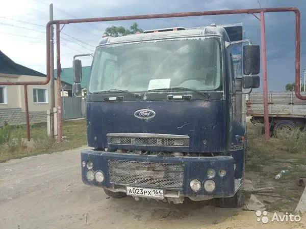 Самосвал Ford Cargo