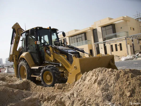 Экскаватор-погрузчик Caterpillar 426F2