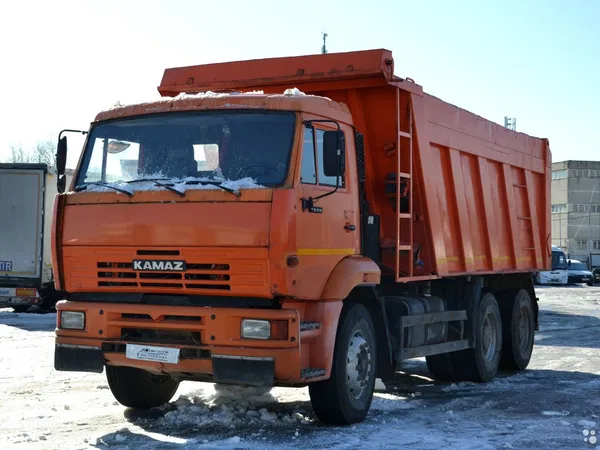 Самосвал КамАЗ 6520