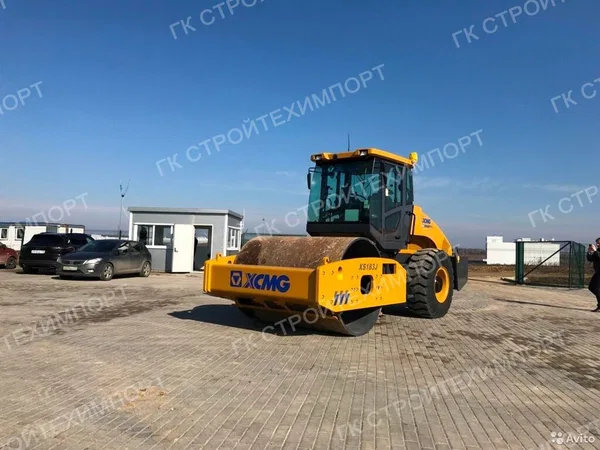 Грунтовый каток XCMG XS183