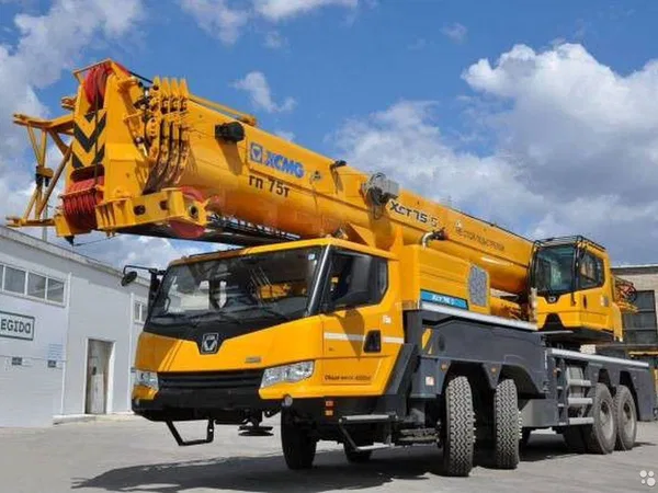 Автокран XCMG XCT75