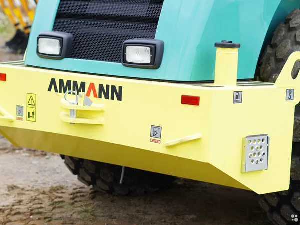 Грунтовый каток Ammann ASC 130D