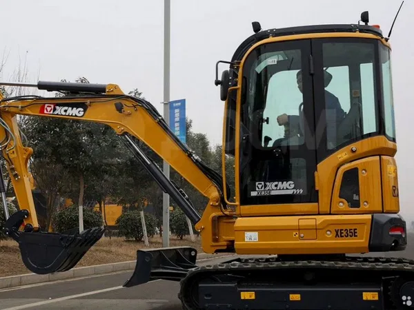 Мини-экскаватор XCMG XE35U