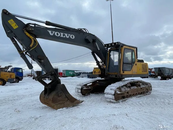 Гусеничный экскаватор Volvo EC210B Prime