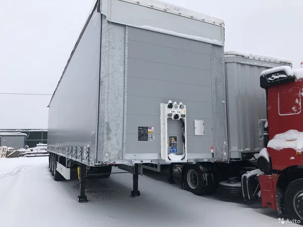 Тентованный полуприцеп Fliegl SDS 350