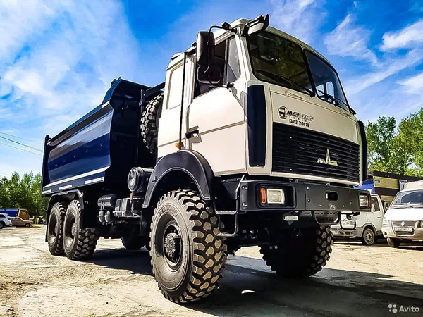 Самосвал МАЗ 780130