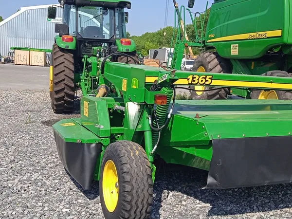 Косилка John Deere 1365 прицепная