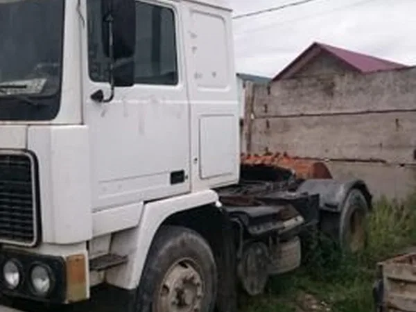 Седельный тягач Volvo F 12