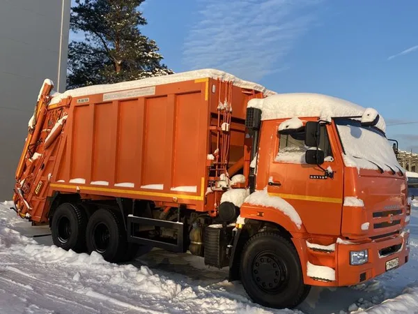 Мусоровоз МосКоммаш БМ-7028-73 на шасси КамАЗ-65115-3081-50