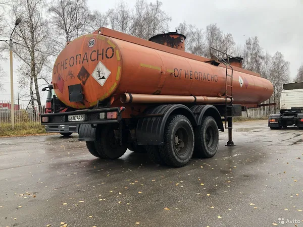 Полуприцеп бензовоз НефАЗ 96742-03
