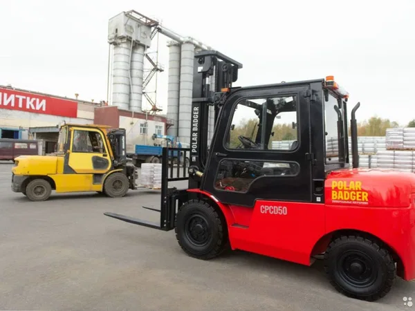 Вилочный погрузчик Polar Badger CPCD50