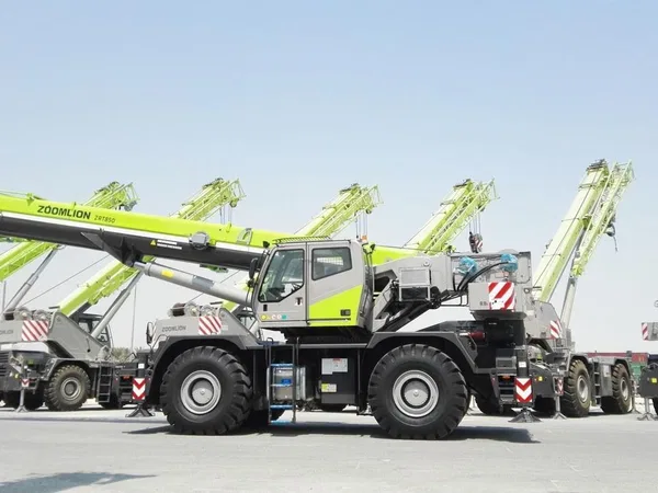 Самоходный кран Zoomlion ZRT600