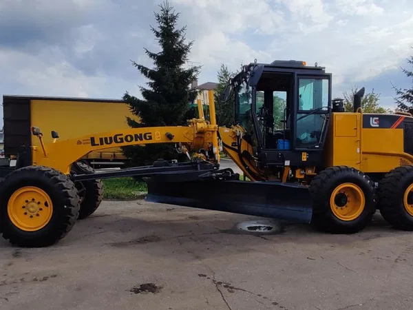 Автогрейдер LiuGong CLG4215-6WD