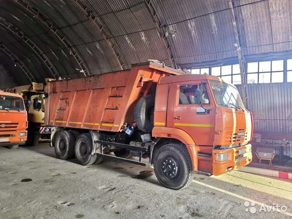 Самосвал КамАЗ