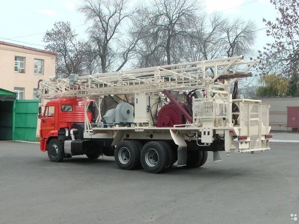 Мобильная буровая установка Геомаш УРБ-25 на шасси КамАЗ 65117