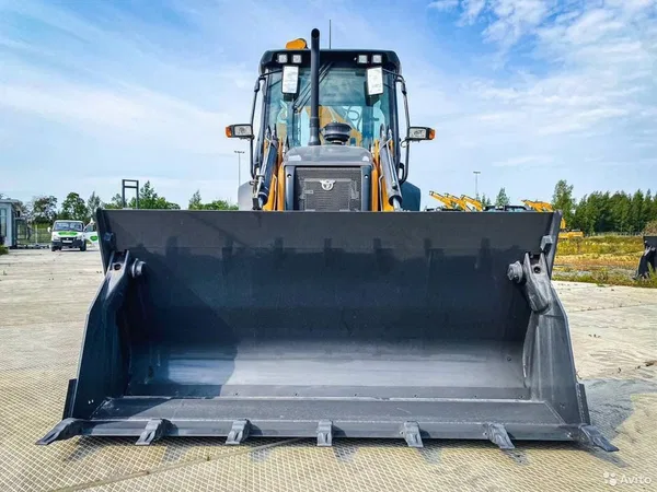 Экскаватор-погрузчик Case 580T