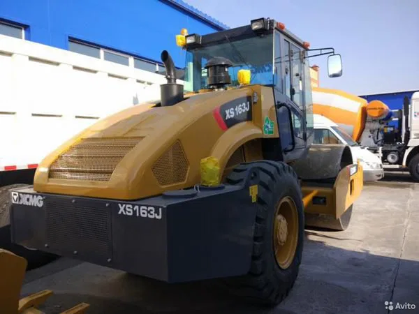 Грунтовый каток XCMG XS163J